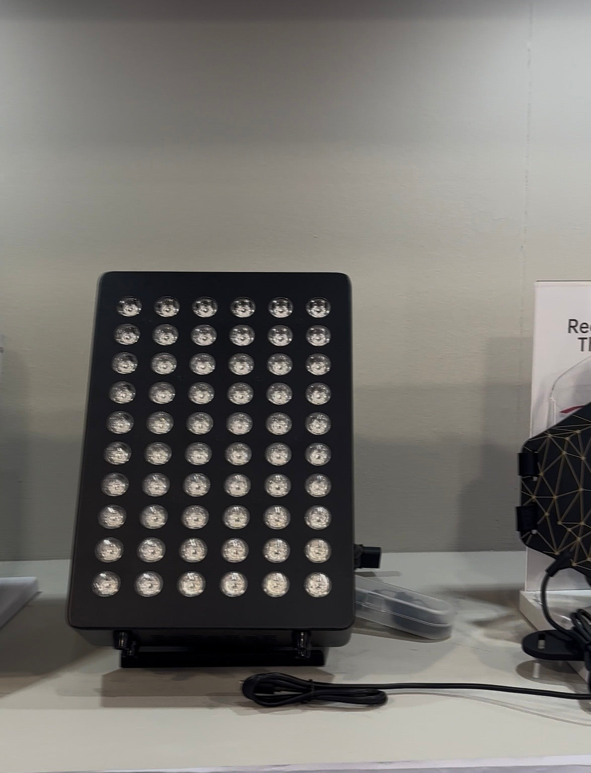 Red light therapy panel LUM-400A 660nm 850nm